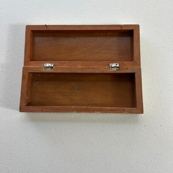 Victorian Antique Painted Wood Hinged Box Gilded 7.5"x3"x1.5" - Picture 7 of 12